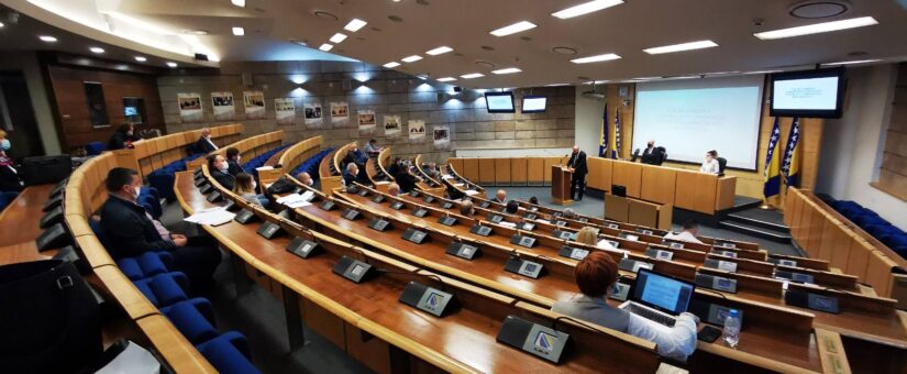 ODRŽANA JAVNA RASPRAVA O NACRTU ZAKONA O REPREZENTATIVNOSTI SINDIKATA I UDRUŽENJA POSLODAVACA U FBIH