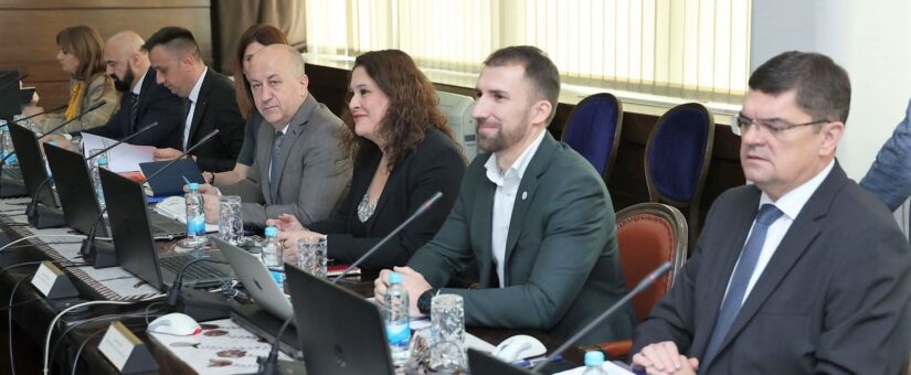 USVAJANJEM PRETHODNIH SAGLASNOSTI NA PRAVILA USTANOVA SOCIJALNE ZAŠTITE STEKLI SE USLOVI ZA POBOLJŠANJE KVALITETA USLUGA I HUMANIJI PRISTUP ZBRINJAVANJA, SAOPĆIO MINISTAR DELIĆ