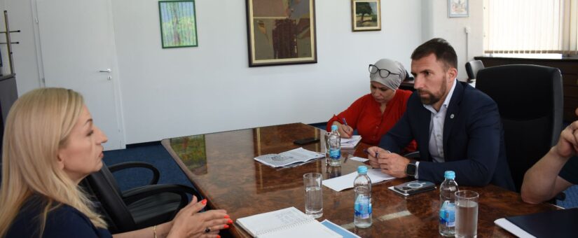 DELIĆ I KAZIĆ O ZATEČENOM STANJU I BUDUĆIM PROJEKTIMA SOCIJALNE ZAŠTITE DJECE U FEDERACIJI