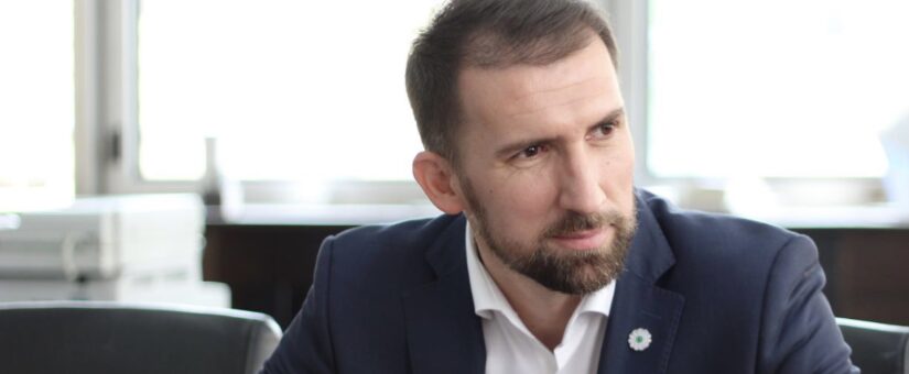 PUŠTENI NALOZI ZA ISPLATE NAKNADA OSOBAMA SA INVALIDITETOM; U MJESECU AUGUSTU IZDVOJENO NEŠTO VIŠE OD 20 MILIONA KM