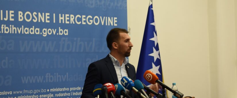 PRESS KONFERENCIJA U VEZI SA POSTIGNUTIM NAPRETKOM VEZANIM ZA SLUČAJ U JU ZAVOD PAZARIĆ 17.08.2023. GODINE
