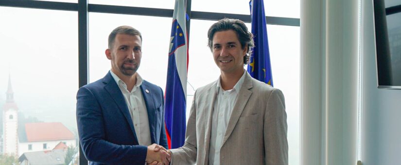 MINISTAR DELIĆ SASTAO SE SA LUKOM MESECOM, RESORNIM MINISTROM U VLADI REPUBLIKE SLOVENIJE; SLOVENIJA IMA JEDAN OD NAJBOLJIH MODELA ZAPOŠLJAVANJA OSOBA SA INVALIDITETOM U EUROPI; TAKAV MODEL ŽELIMO I U FBIH