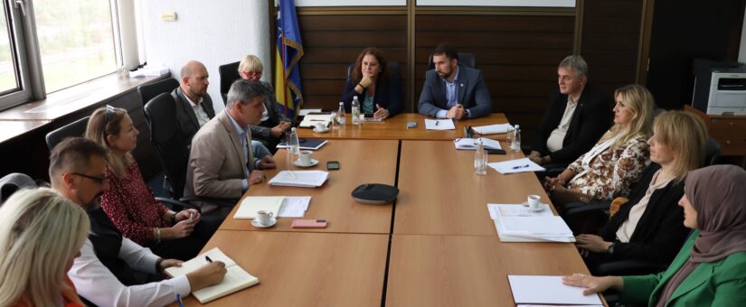 NASTAVLJAMO AKTIVNOSTI NA TRANSFORMACIJI I UNAPRJEĐENJU KVALITETA ŽIVOTA U USTANOVI SOCIJALNOG ZBRINJAVANJA PAZARIĆ, NAJAVIO MINISTAR DELIĆ