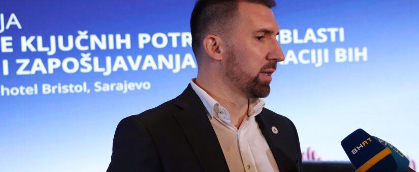 PUŠTENI NALOZI ZA SEPTEMBARSKE NAKNADE ZA 1434 RODITELJA NJEGOVATELJA U FEDERACIJI