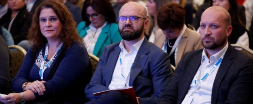 SOS DJEČIJA SELA U BIH ORGANIZOVALA KONFERENCIJU S CILJEM UNAPREĐENJA SISTEMA ZAŠTITE SIGURNOSTI DJECE I MLADIH