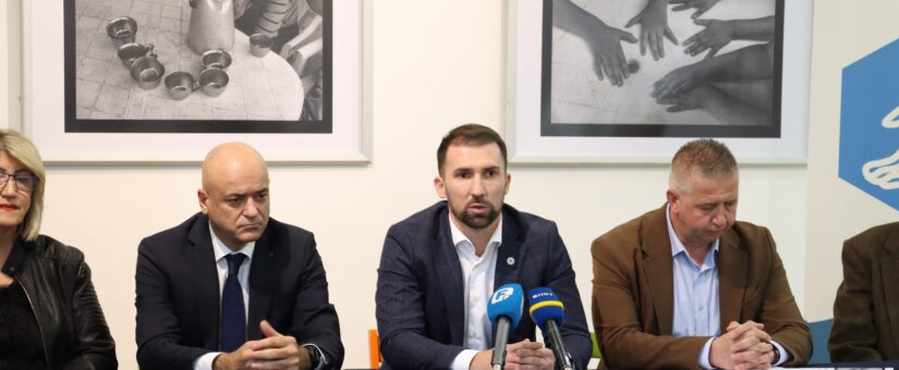 MINISTAR DELIĆ: IZLOŽBA “VIDI – OKVIR NIJE GRANICA”, MILOMIRA KOVAČEVIĆA STRAŠNOG PRILIKA DA SE GRAĐANI UPOZNAJU SA ŽIVOTOM KORISNIKA USTANOVE DRIN