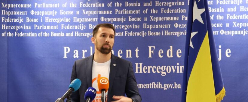 MINISTAR DELIĆ OBJAVIO KAKO ĆE SE PODIJELITI JEDNOKRATNA PODRŠKA OD 1.000 KM ZA NOVOROĐENU DJECU U 2024. GODINI