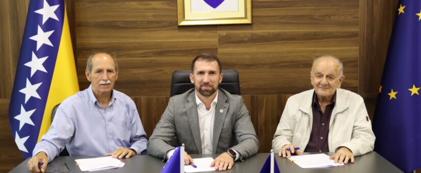 MINISTAR DELIĆ SA SAVEZIMA PENZIONERA: 120.000 KM PODRŠKE SAVEZIMA ZA UNAPRJEĐENJE RADA I PODRŠKE ČLANOVIMA SAVEZA PENZIONERA