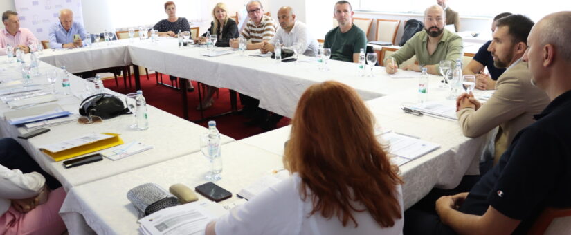U ZENICI ODRŽANA RADIONICA O USKLAĐIVANJU OBRAZOVNIH PROGRAMA SA STRATEGIJOM ZAPOŠLJAVANJA FEDERACIJE BIH 2023-2030