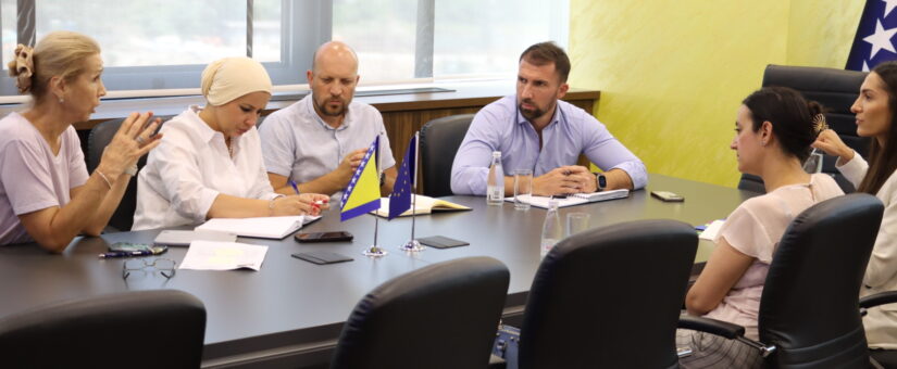 POSJETA PREDSTAVNICA TRIAL INTERNATIONAL BIH FEDERALNOM MINISTRU RADA I SOCIJALNE POLITIKE