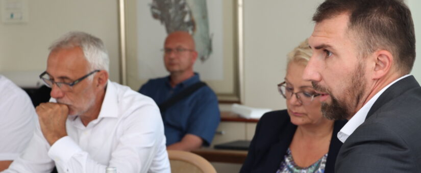 MINISTAR DELIĆ NA SJEDNICI SKUPŠTINE SAVEZA OPĆINA I GRADOVA FBIH GOVORIO O VAŽNOSTI SARADNJE NA OSNAŽIVANJU CENTARA ZA SOCIJALNI RAD