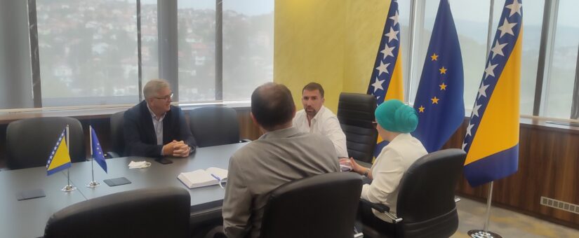 MINISTAR DELIĆ RAZGOVARAO S POSLODAVCIMA O ZAKONIMA I UNAPREĐENJU TRŽIŠTA RADA