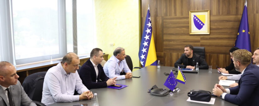 MINISTAR DELIĆ ODRŽAO SASTANAK SA DIREKTORIMA BANJSKIH LJEČILIŠTA O DODATNIM SREDSTVIMA ZA LIJEČENJE I REHABILITACIJU PENZIONERA