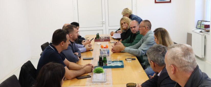 MINISTAR DELIĆ: SPOSOBNI SMO BRINUTI O SVOJIM USTANOVAMA
