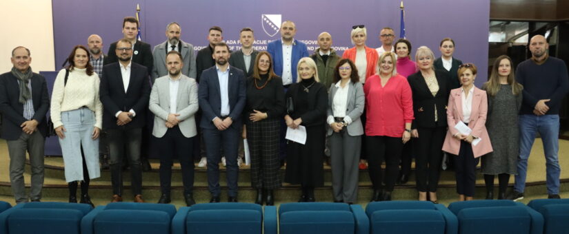 PRVI PUT U HISTORIJI VLADE FBIH: MINISTAR DELIĆ POTPISAO SPORAZUME O SUFINANSIRANJU KAPITALNIH INFRASTRUKTURNIH PROJEKATA U NEPROFITNOM SEKTORU VRIJEDNE 2,5 MILIONA KM