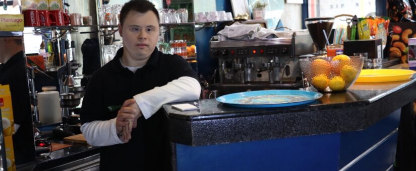 MINISTAR DELIĆ POSJETIO ZMAJEVO SRCE, KLUB U KOJEM RADE OSOBE SA INVALIDITETOM U TUZLI
